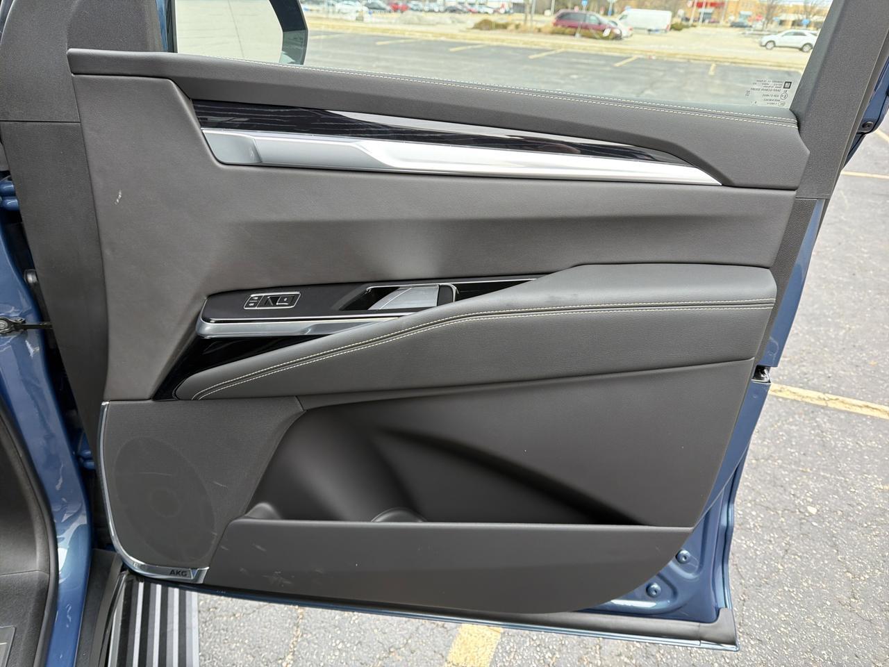 2026 Cadillac Escalade ESV Sport 4WD Saukville WI