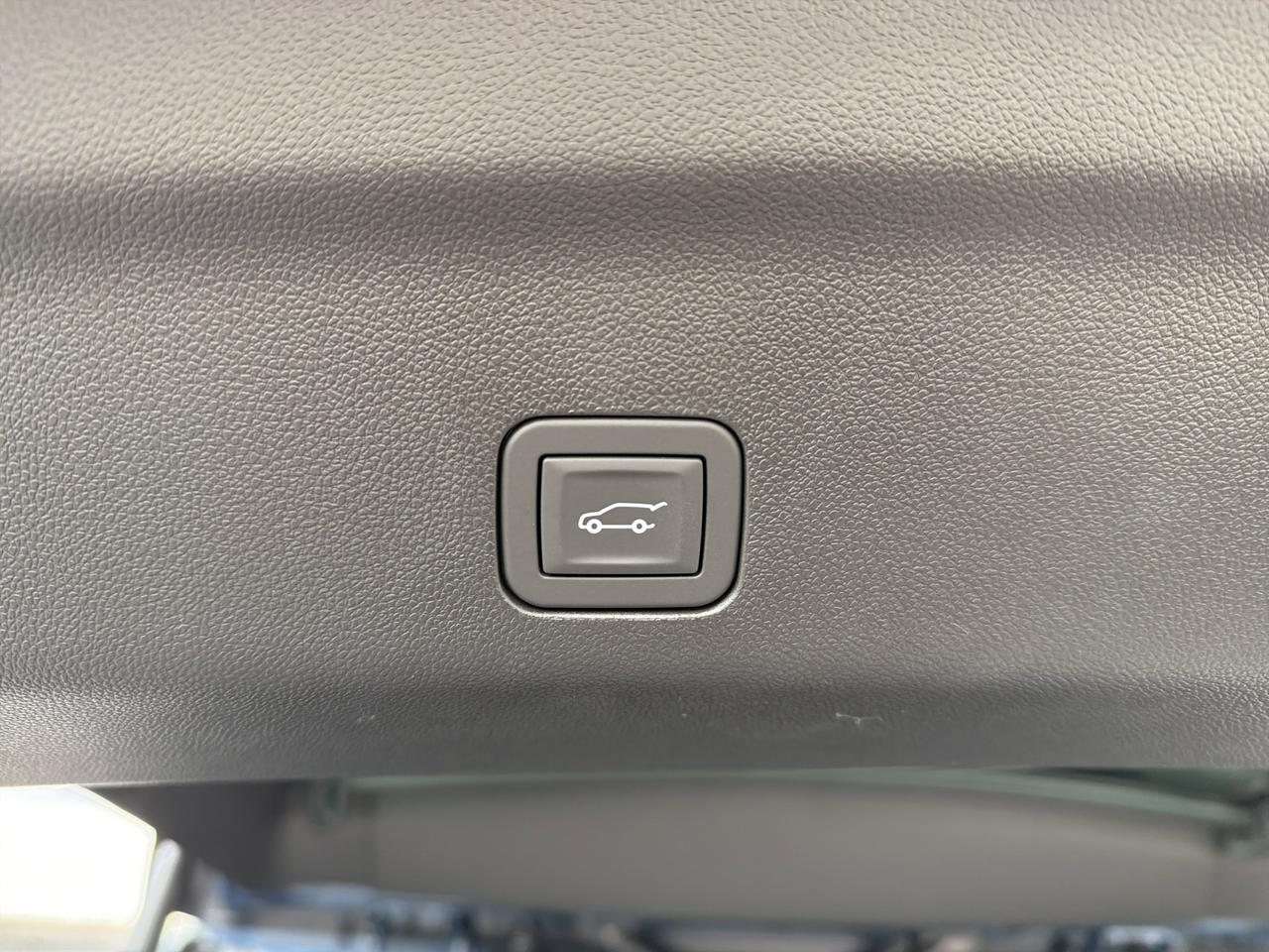 2026 Cadillac Escalade ESV Sport 4WD Saukville WI