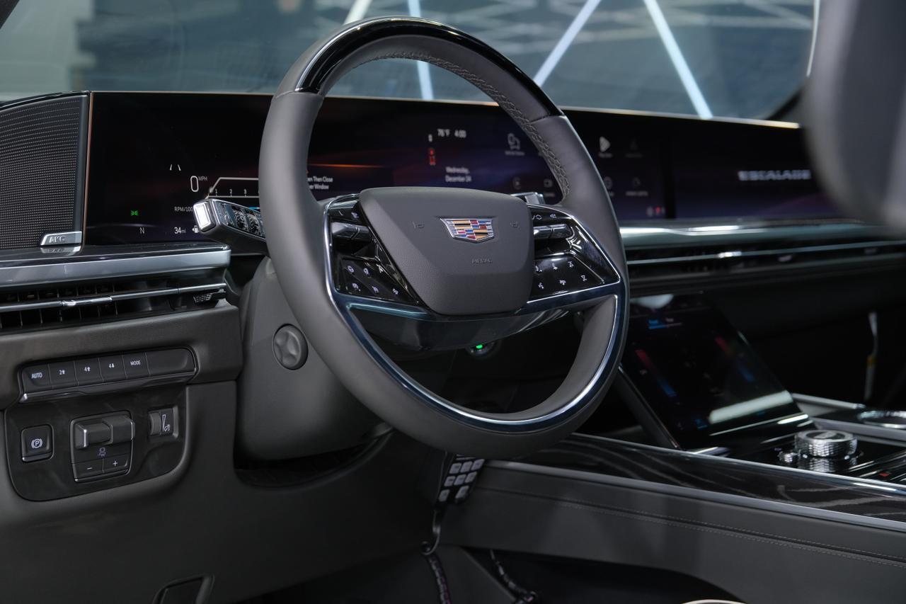 2026 Cadillac Escalade ESV Sport BULLET PROOF Miami FL