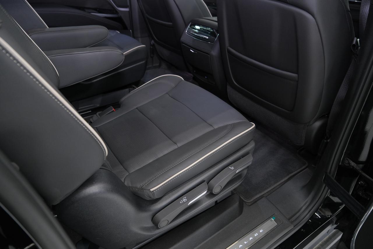 2026 Cadillac Escalade ESV Sport Miami FL