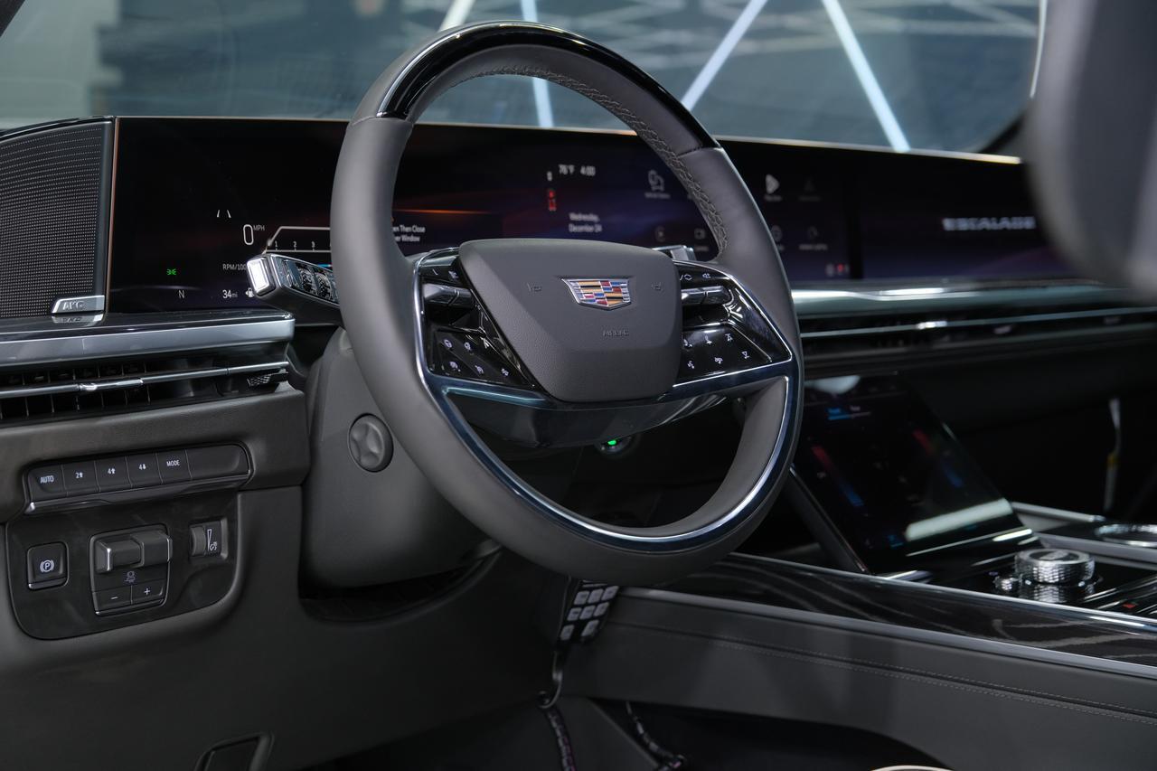 2026 Cadillac Escalade ESV Sport Miami FL