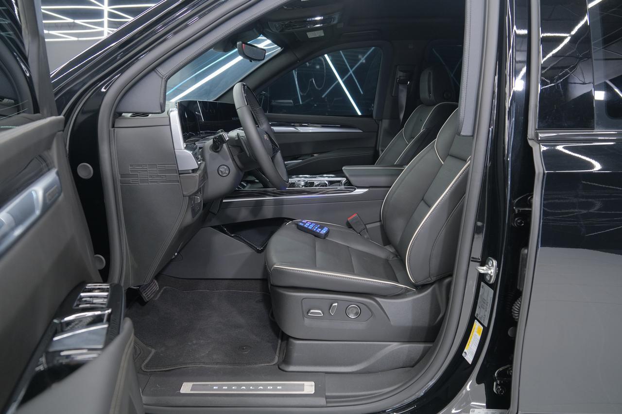2026 Cadillac Escalade ESV Sport Miami FL