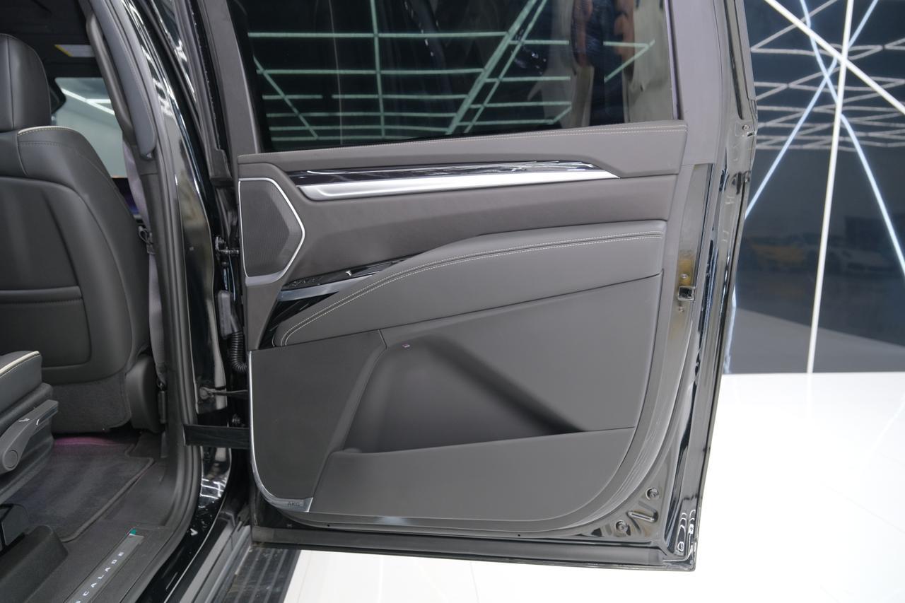 2026 Cadillac Escalade ESV Sport Miami FL