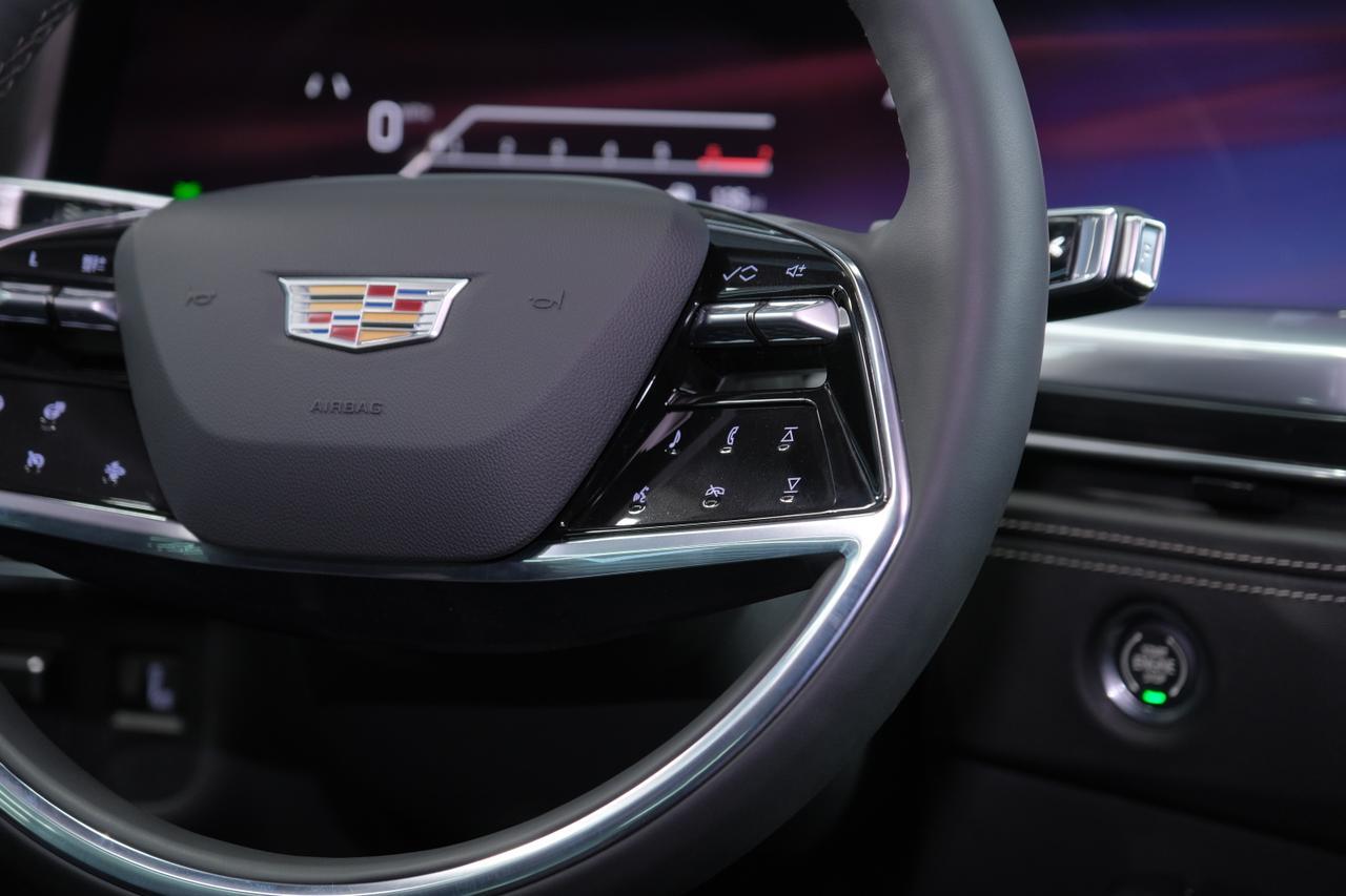 2026 Cadillac Escalade ESV Sport Miami FL