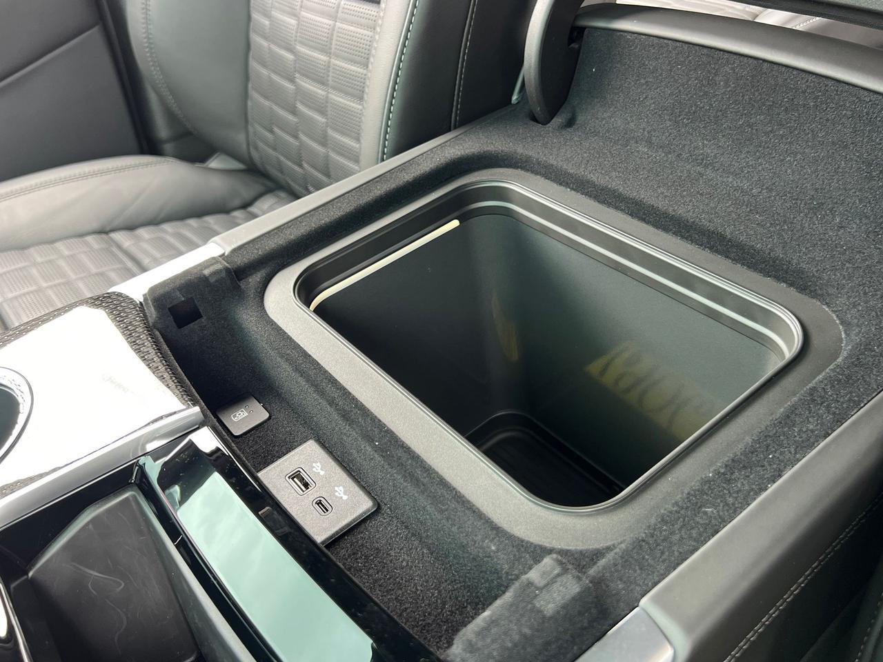 2026 Cadillac Escalade ESV V-Series Indianapolis IN