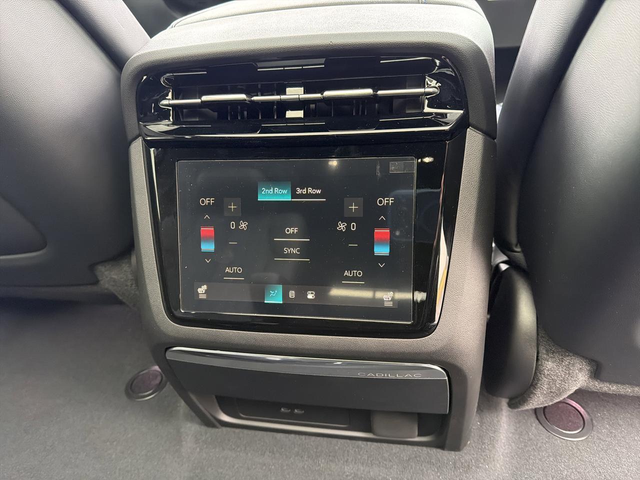 2026 Cadillac Escalade IQL Sport AWD Saukville WI