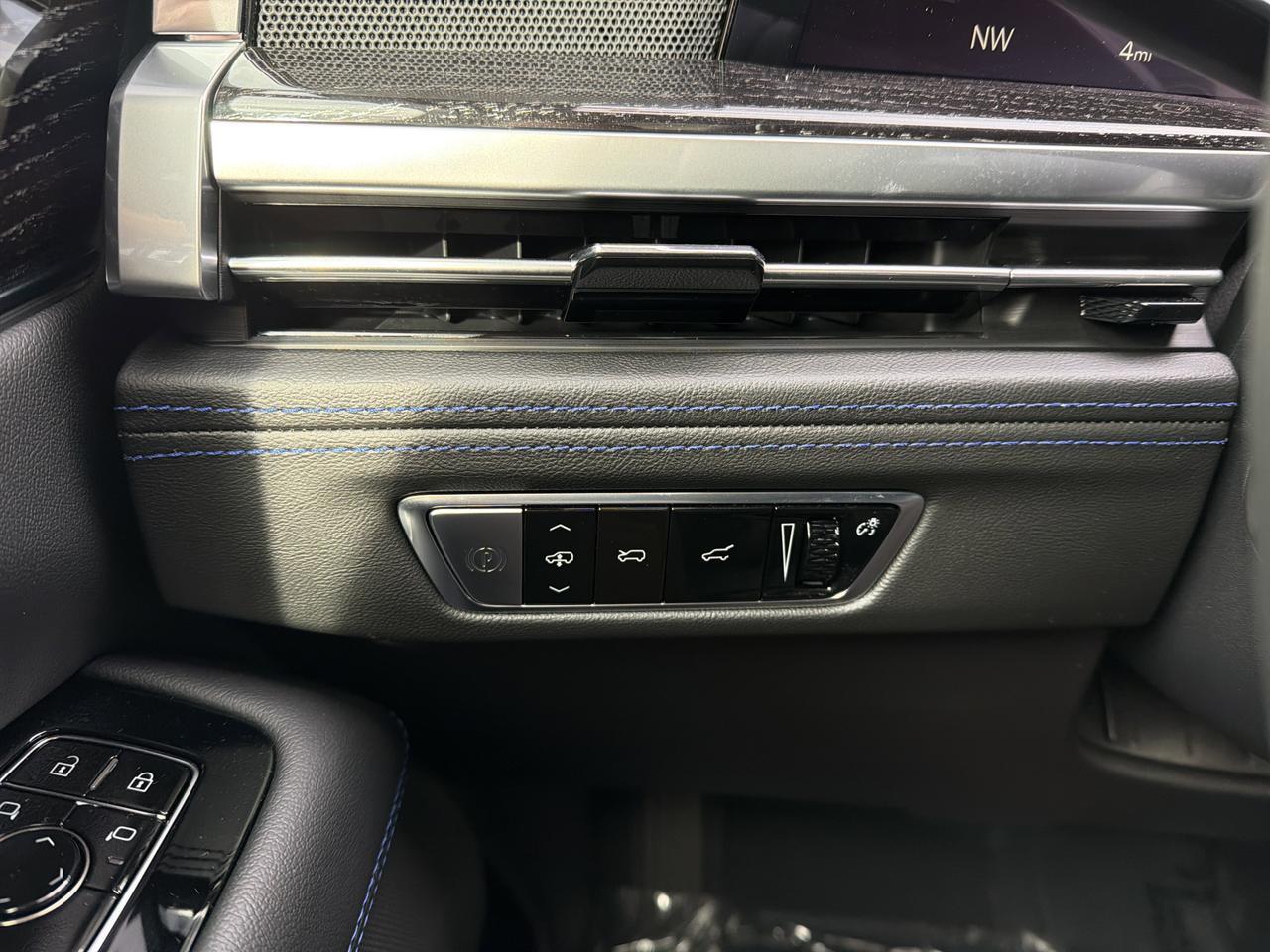 2026 Cadillac Escalade IQL Sport AWD Saukville WI