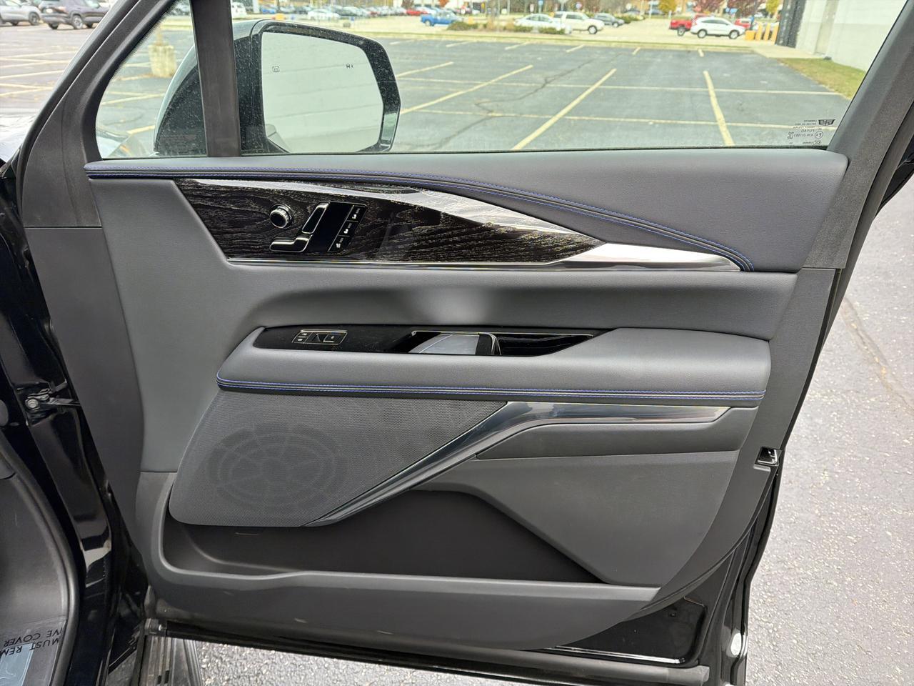 2026 Cadillac Escalade IQL Sport AWD Saukville WI