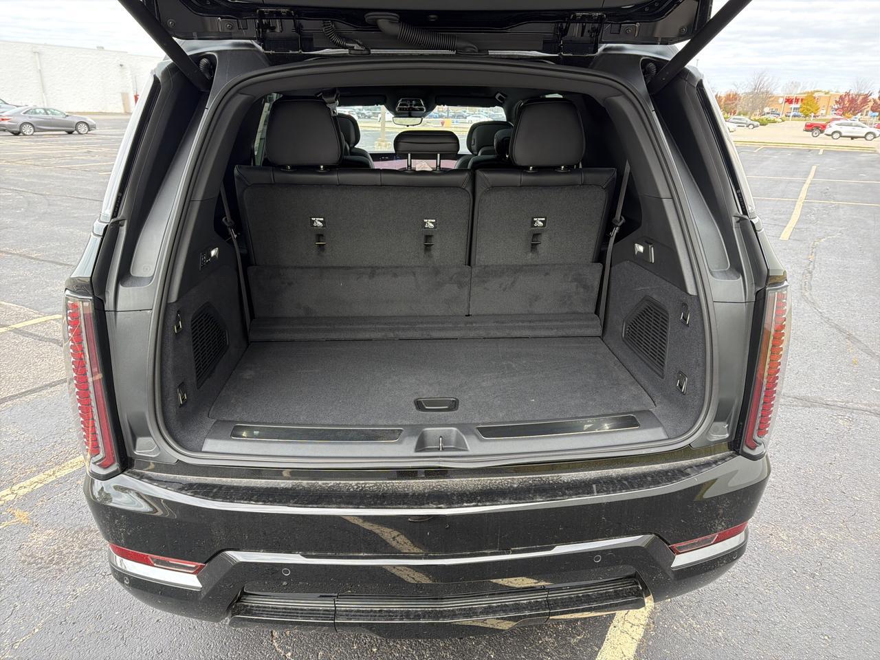 2026 Cadillac Escalade IQL Sport AWD Saukville WI