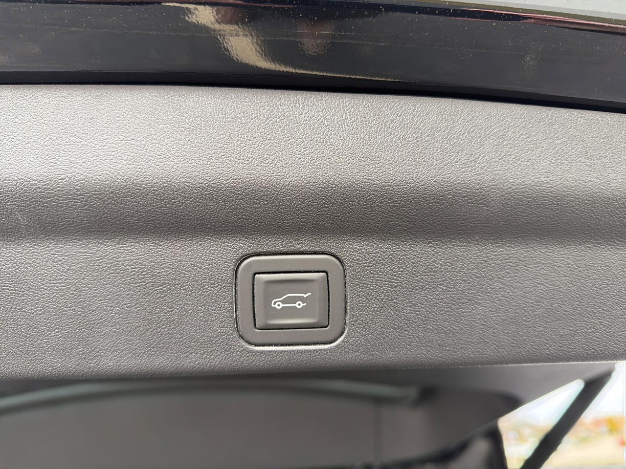 2026 Cadillac Escalade IQL Sport AWD Saukville WI