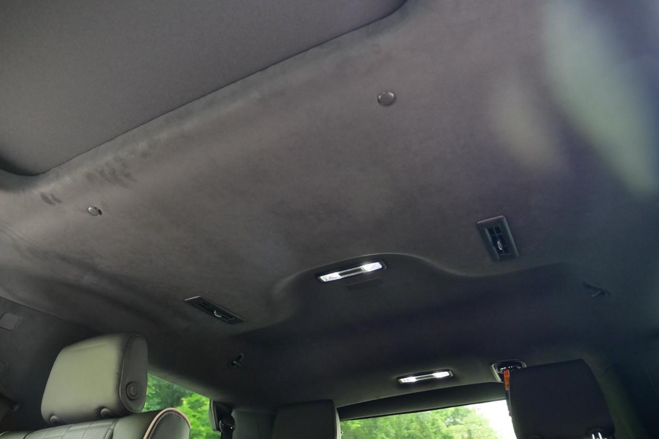 2026 Cadillac Escalade Platinum Sport / 4WD / Onyx PKG / Rear Entertainment! Lincolnton NC