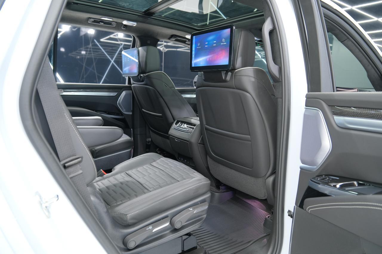 2026 Cadillac Escalade V-Series Miami FL