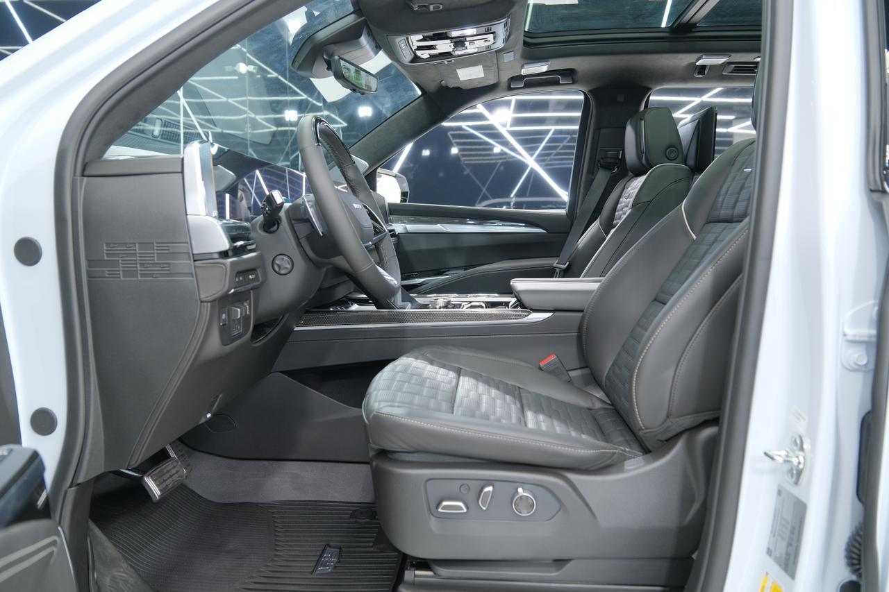 2026 Cadillac Escalade V-Series Miami FL