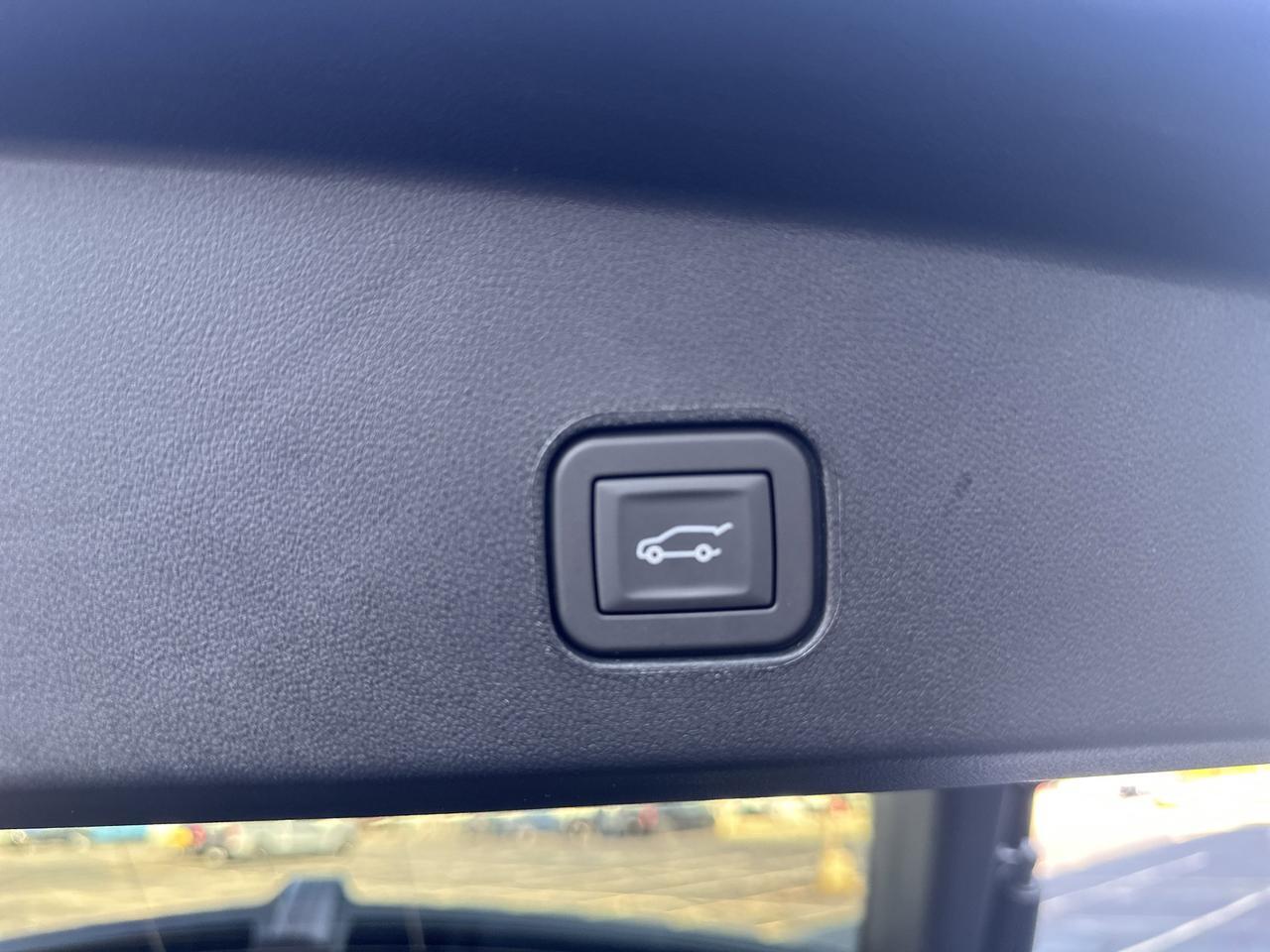 2026 Cadillac LYRIQ LYRIQ-V AWD Saukville WI