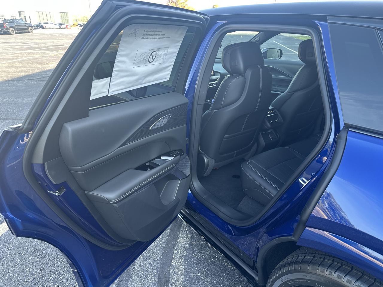 2026 Cadillac LYRIQ LYRIQ-V AWD Saukville WI