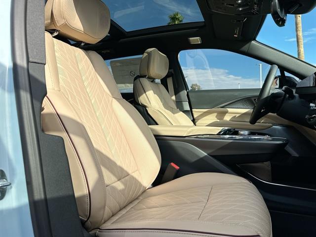 2026 Cadillac Lyriq photo 13