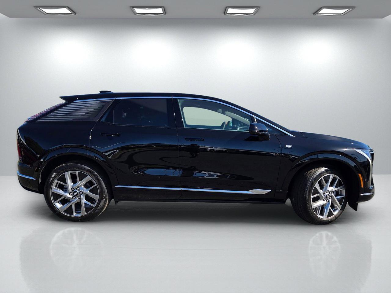 2026 Cadillac OPTIQ Premium Luxury