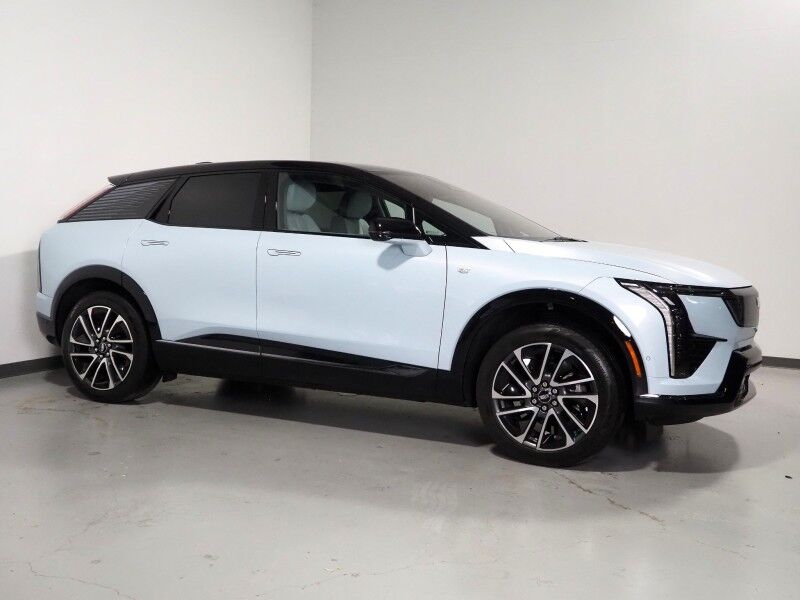 2026 Cadillac OPTIQ Sport *SUPER CRUISE, NAVIGATION, SAFETY ALERTS, 360 VIEW CAMERAS, COLOR TOUCHSCREEN, PANORAMA GLASS ROOF, HEATED SEATS/STEERING, POWER LIFTGATE, AUTOMATIC PARKING, AKG AUDIO, WIRELESS CHARGING