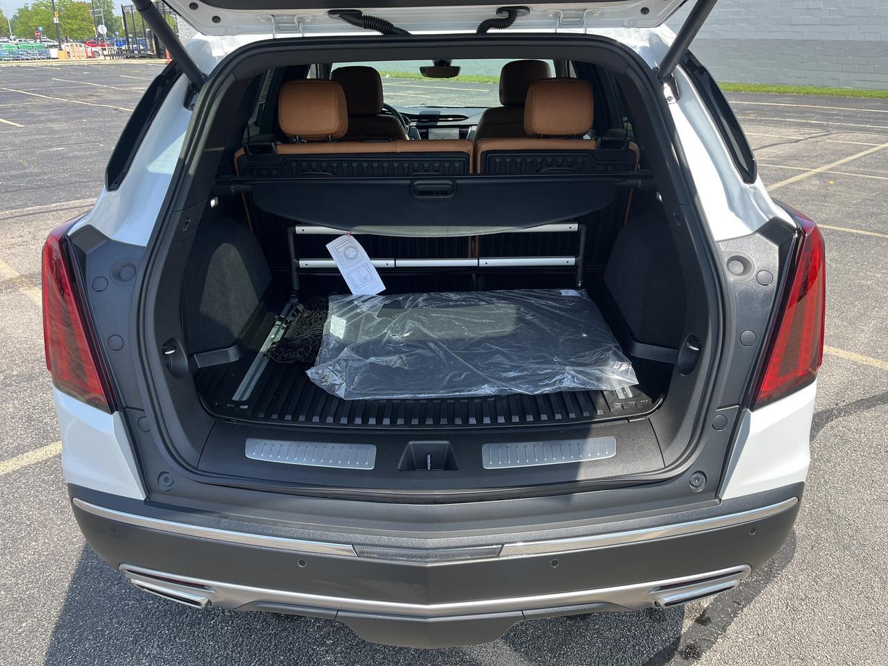 2026 Cadillac XT5 Premium Luxury AWD 3.6L DrvrAssst Tri-ZoneAutomaticClimateCTRL SmrtTowingPkgs w/AdptvCrz Sunroof Nav Saukville WI