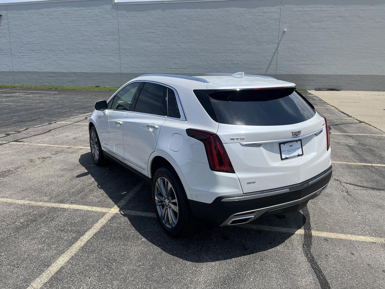 2026 Cadillac XT5 Premium Luxury AWD 3.6L DrvrAssst Tri-ZoneAutomaticClimateCTRL SmrtTowingPkgs w/AdptvCrz Sunroof Nav Saukville WI