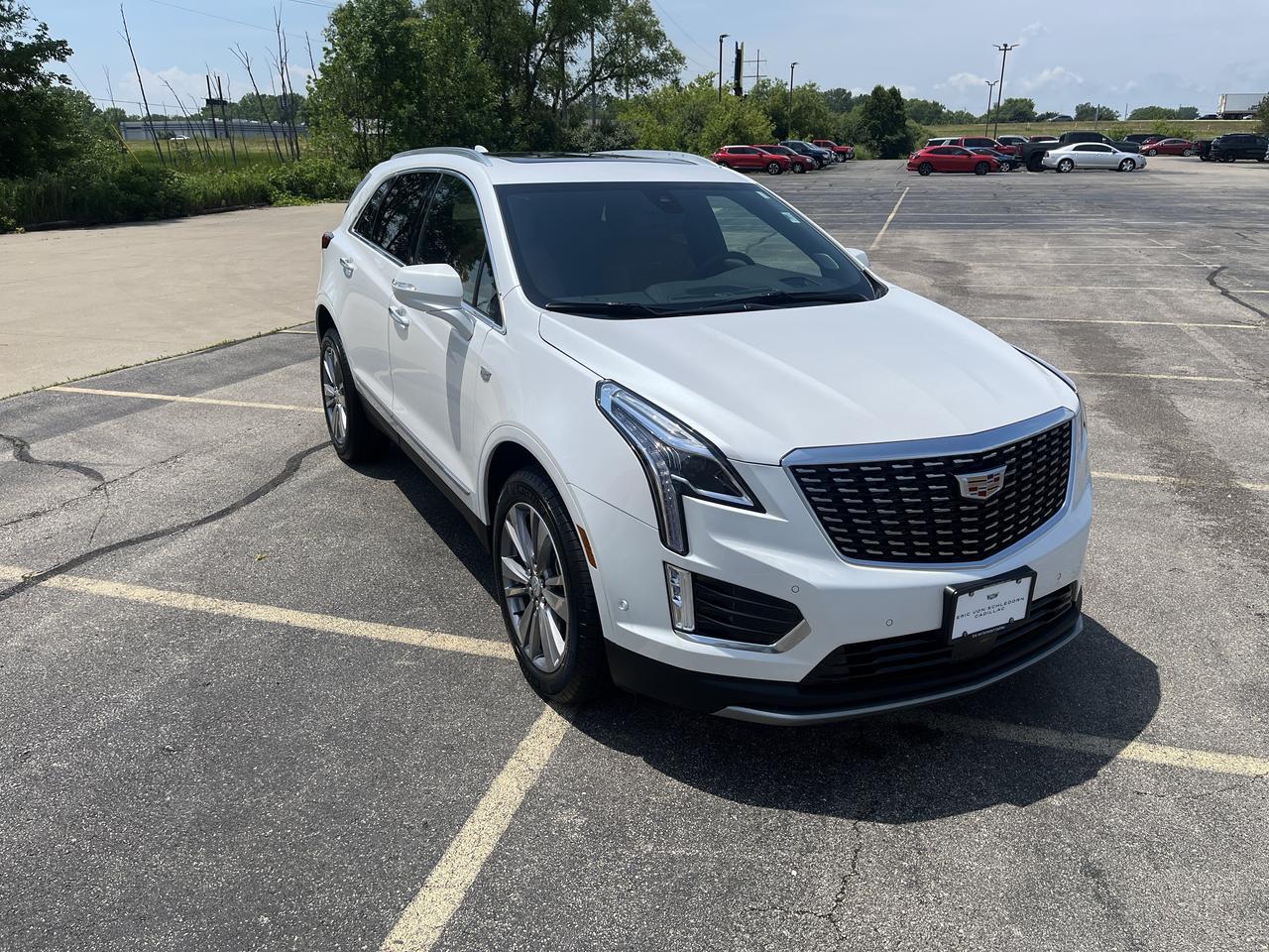 2026 Cadillac XT5 Premium Luxury AWD 3.6L DrvrAssst Tri-ZoneAutomaticClimateCTRL SmrtTowingPkgs w/AdptvCrz Sunroof Nav Saukville WI