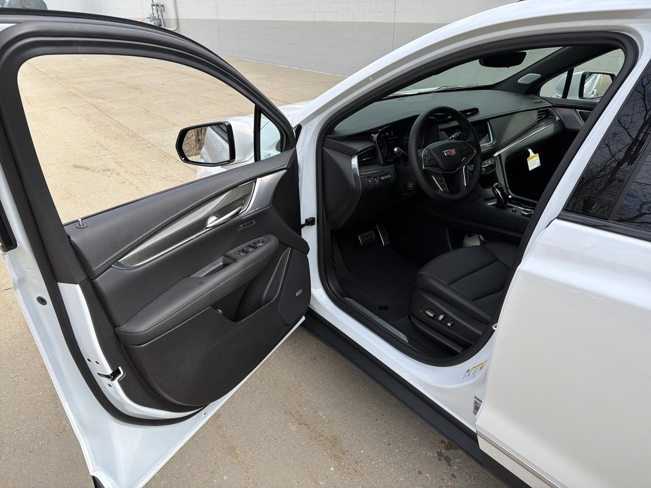 2026 Cadillac XT5 Sport AWD Saukville WI