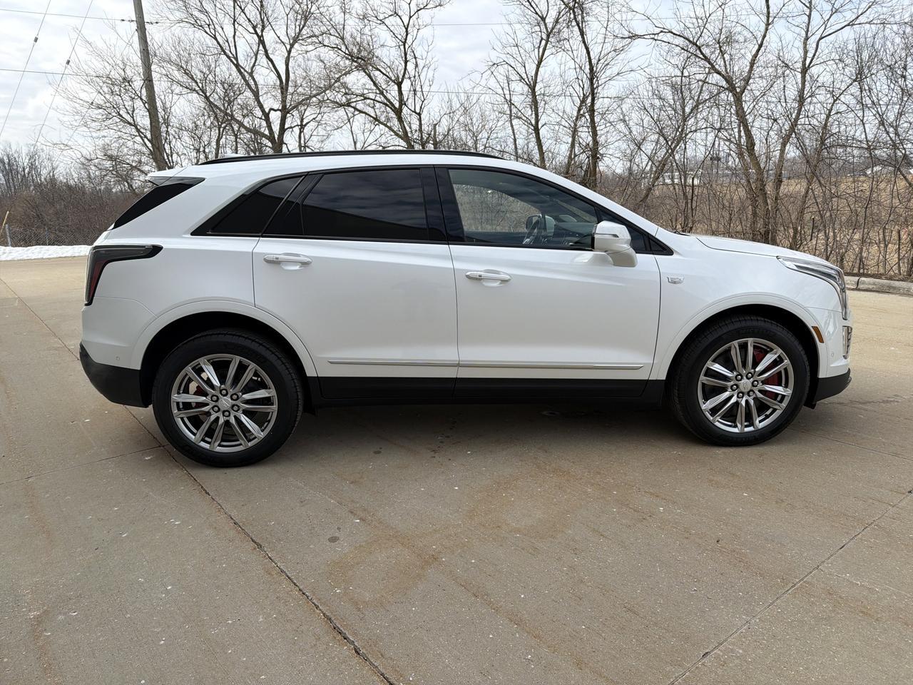 2026 Cadillac XT5 Sport AWD Saukville WI