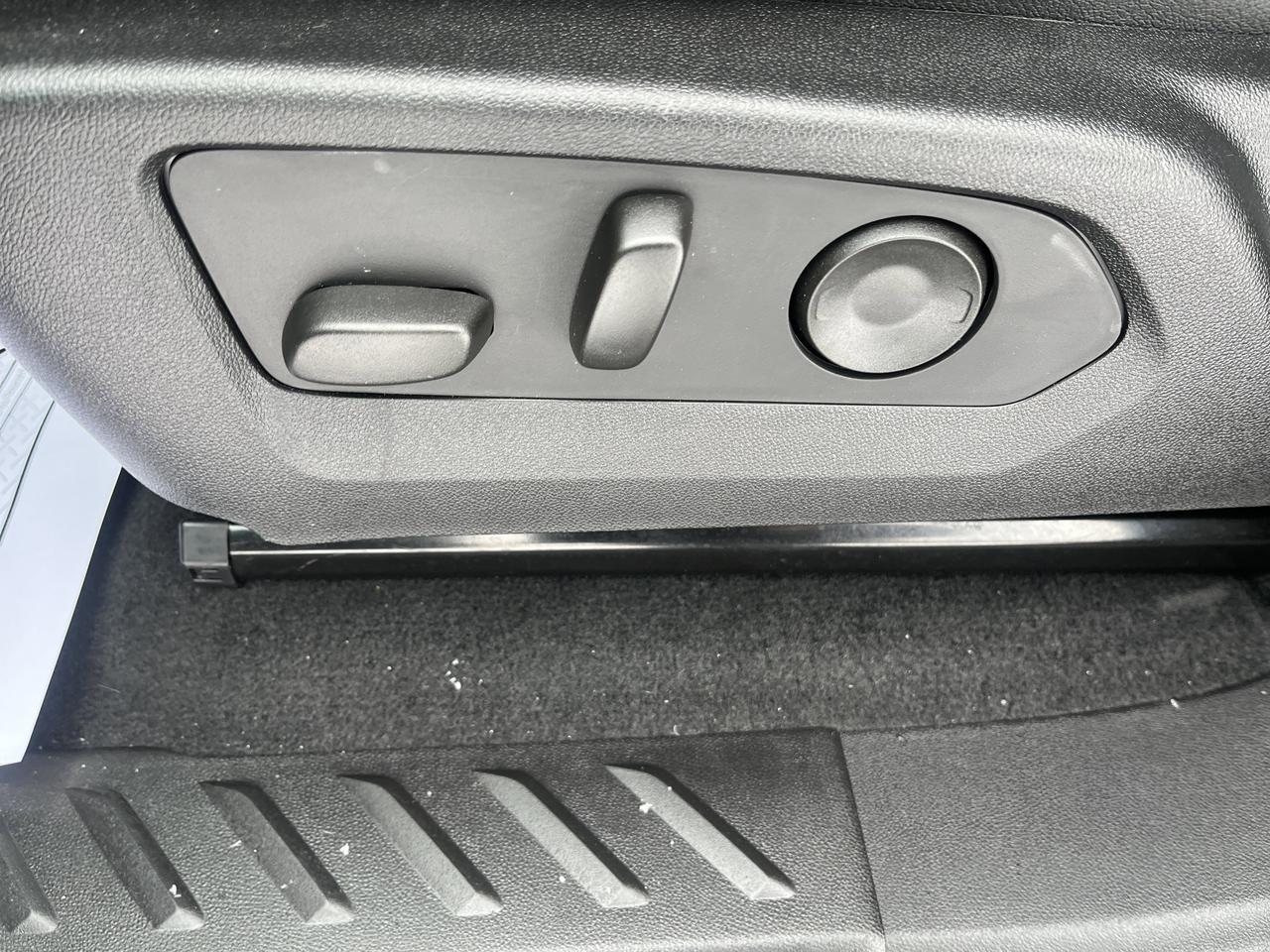 2026 Chevrolet Colorado LT 4WD Convenience AdvTraileringPkgs w/AdptvCrz HtdSeats HtdSteerimgWheel FogLamps HD-SrrndVsn Saukville WI