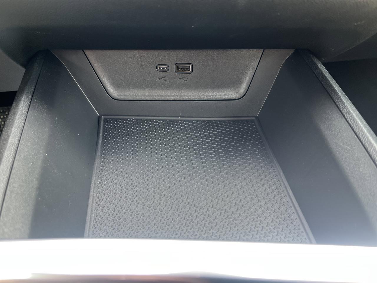 2026 Chevrolet Equinox ACTIV AWD Conv3Pkg w/Sunroof AdptvCrz HtdCldMemEvotex HtdSteeringWheel Saukville WI