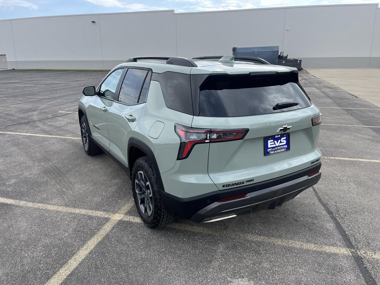 2026 Chevrolet Equinox ACTIV AWD Conv3Pkg w/Sunroof AdptvCrz HtdCldMemEvotex HtdSteeringWheel Saukville WI