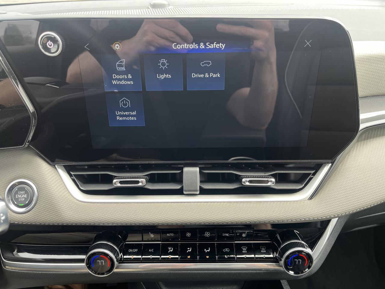 2026 Chevrolet Equinox LT AWD Convenience2Pkg w/19s HtdEvotex HtdStrngWhl 8-WayPwrDrvrSeat AutosensePwrLiftgate Saukville WI