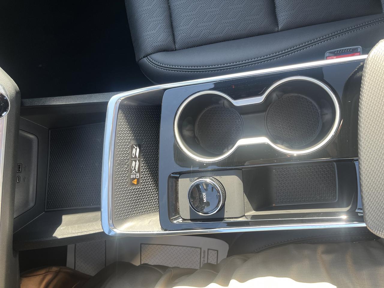 2026 Chevrolet Equinox LT AWD Convenience2Pkg w/Sunroof 19s AdptvCrz HtdEvotex HtdSteeringWhl 8-WayPwrDrvrSt HD-RearCamera Saukville WI