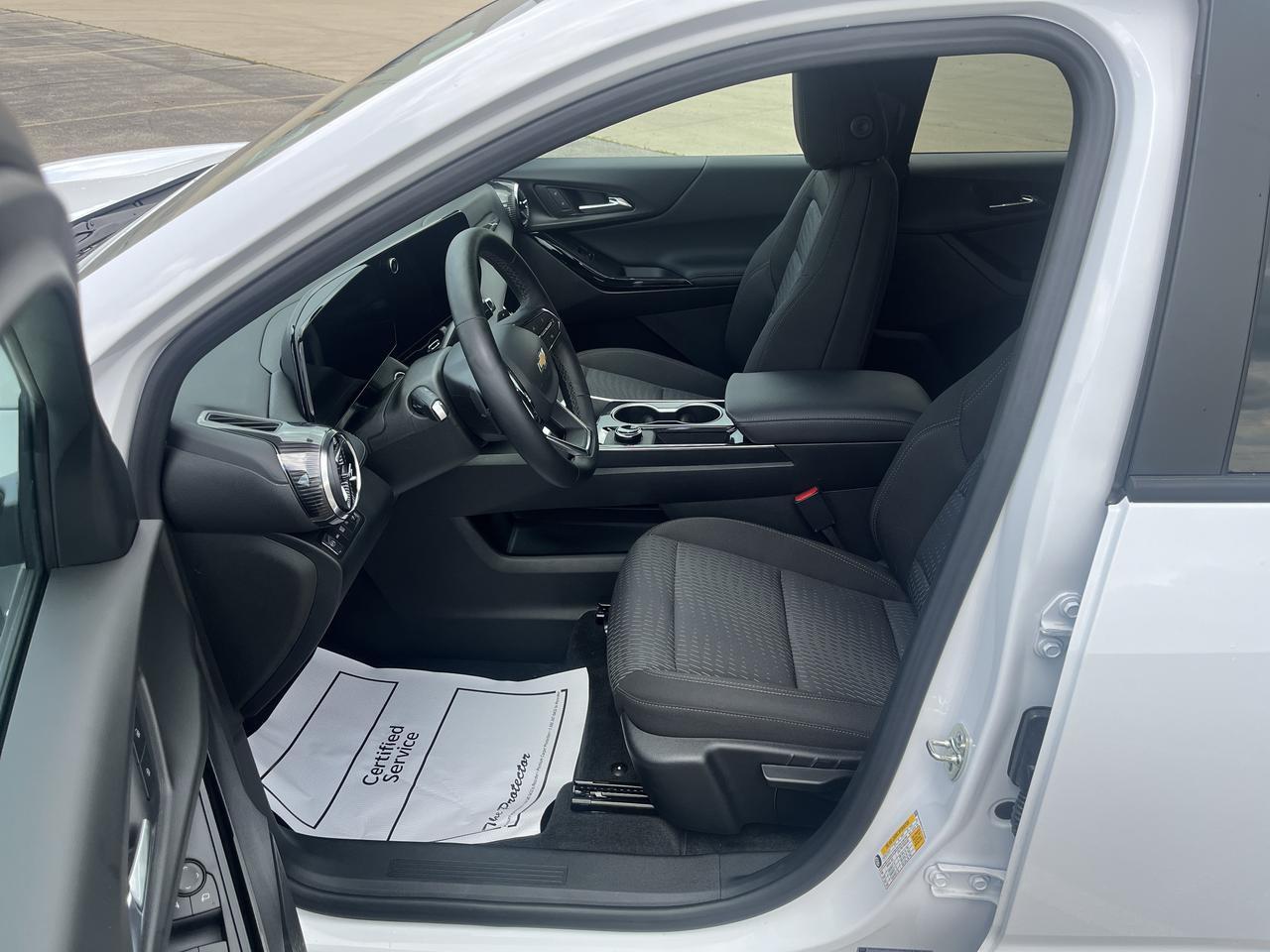 2026 Chevrolet Equinox LT AWD FloorLinerPkg w/BlackBowties AdptvCrz HtdSeats HtdSteeringWheel HD-RearCamera Saukville WI