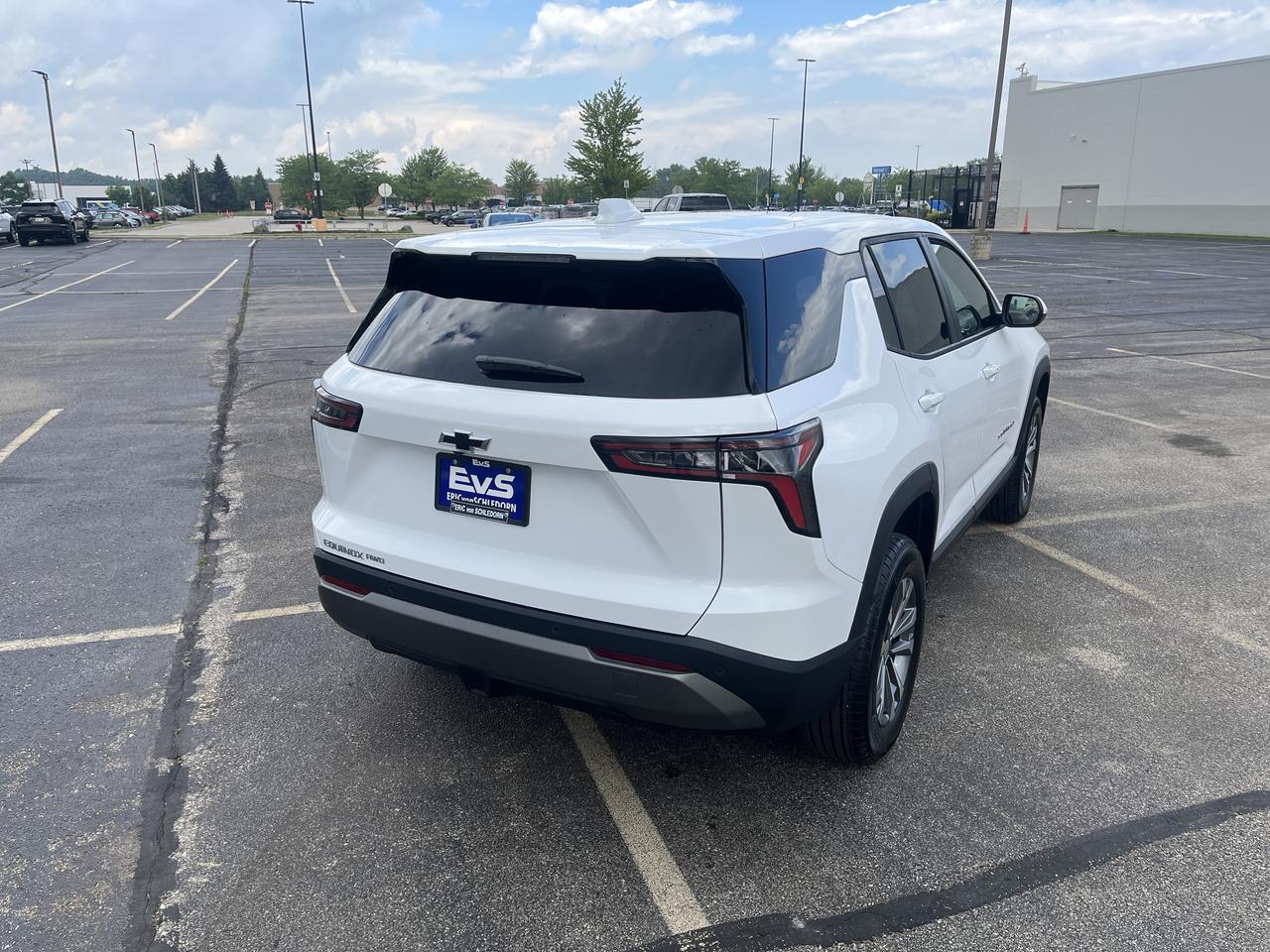 2026 Chevrolet Equinox LT AWD FloorLinerPkg w/BlackBowties AdptvCrz HtdSeats HtdSteeringWheel HD-RearCamera Saukville WI