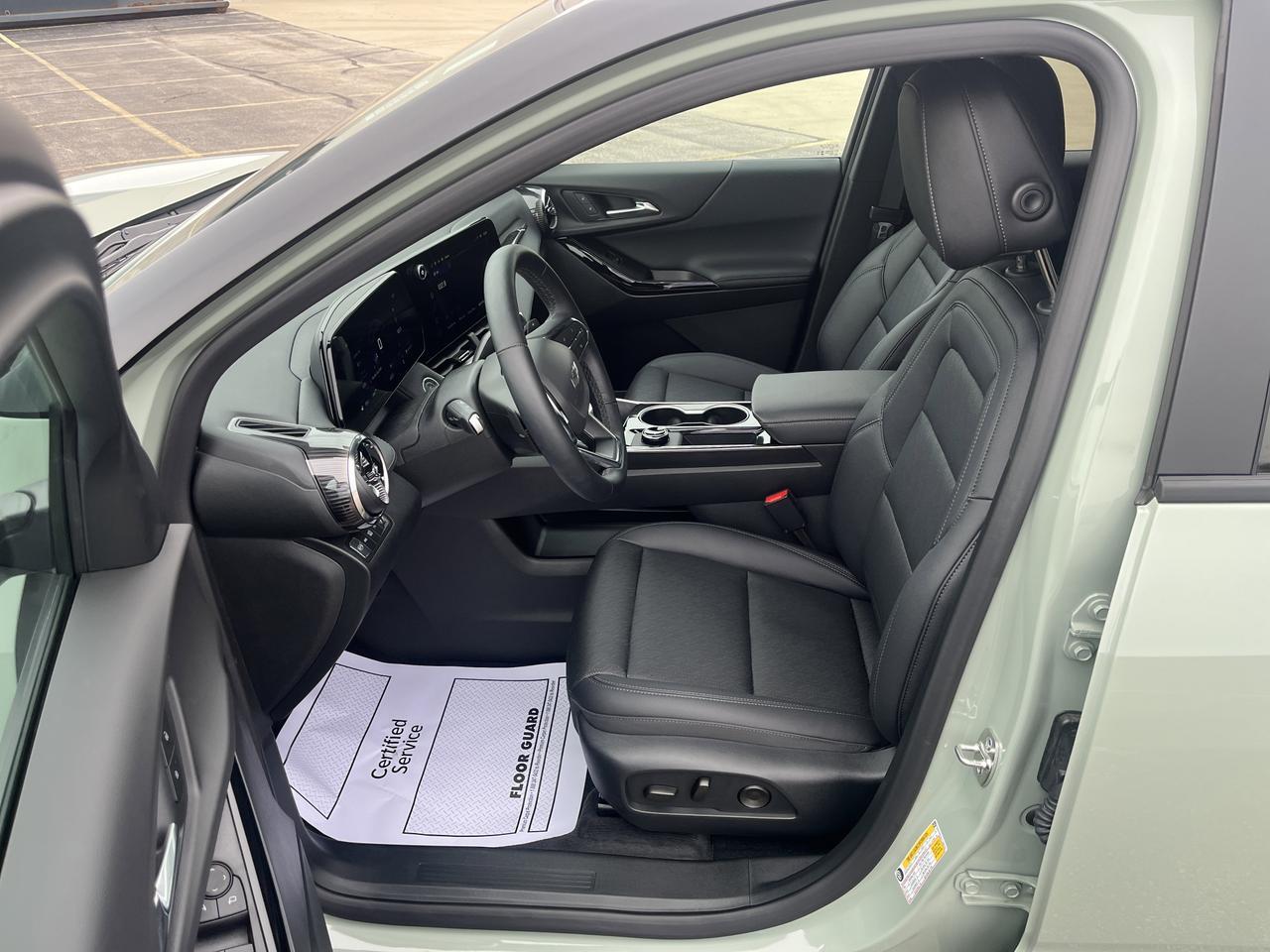 2026 Chevrolet Equinox LT AWD MidnightEdition Conv2Pkg w/19s MosiacBlack2-ToneRoof AdptvCrz HtdEvotex HtdStrngWhl Saukville WI