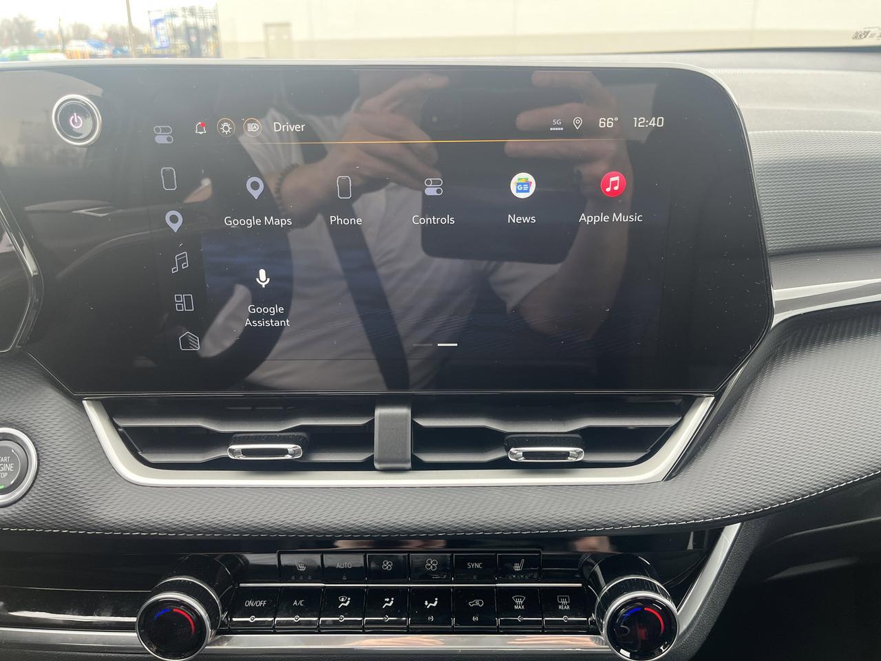 2026 Chevrolet Equinox LT AWD MidnightEdition Conv2Pkg w/19s MosiacBlack2-ToneRoof AdptvCrz HtdEvotex HtdStrngWhl Saukville WI