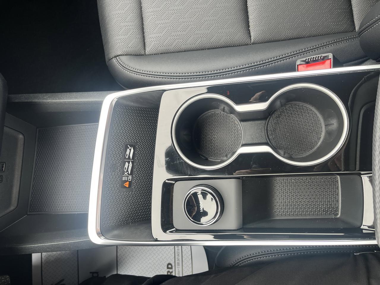 2026 Chevrolet Equinox LT AWD MidnightEdition Conv2Pkg w/19s MosiacBlack2-ToneRoof AdptvCrz HtdEvotex HtdStrngWhl Saukville WI