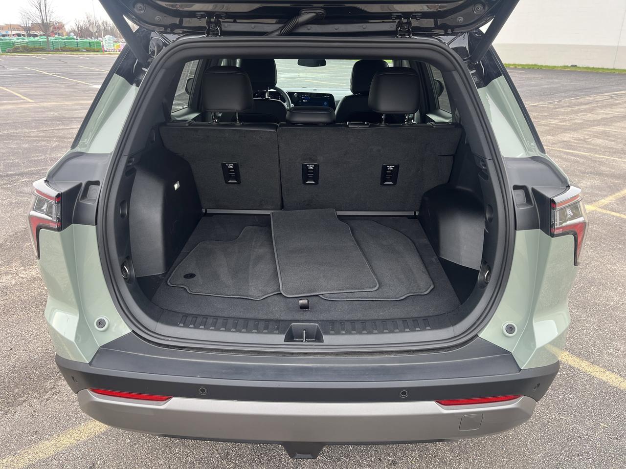 2026 Chevrolet Equinox LT AWD MidnightEdition Conv2Pkg w/19s MosiacBlack2-ToneRoof AdptvCrz HtdEvotex HtdStrngWhl Saukville WI