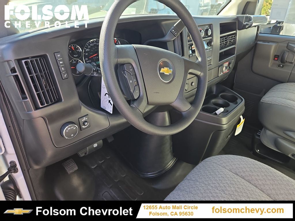 2026 Chevrolet Express 2500 Work Van