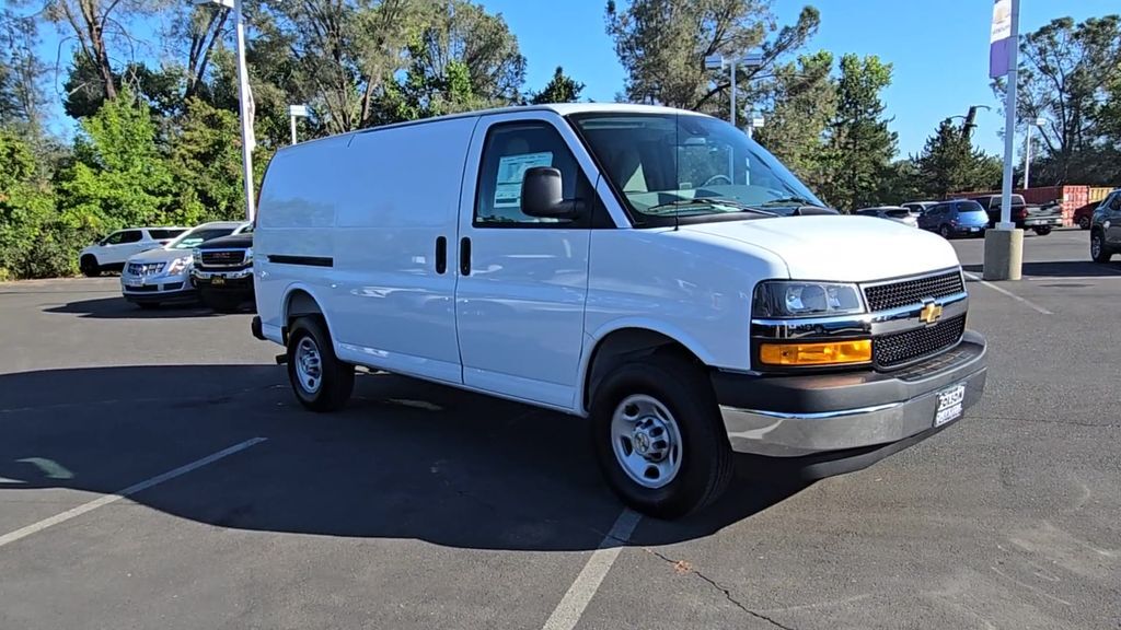 2026 Chevrolet Express 2500 Work Van