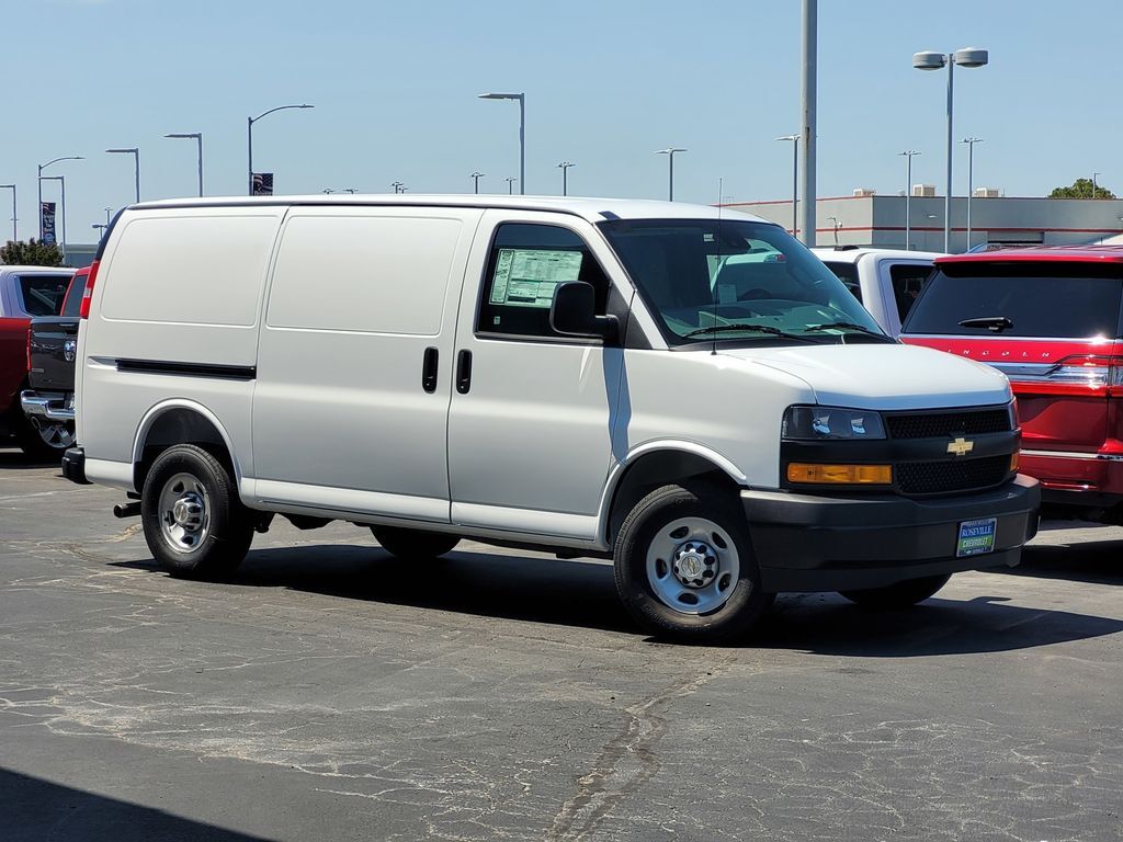 2026 Chevrolet Express 2500 Work Van