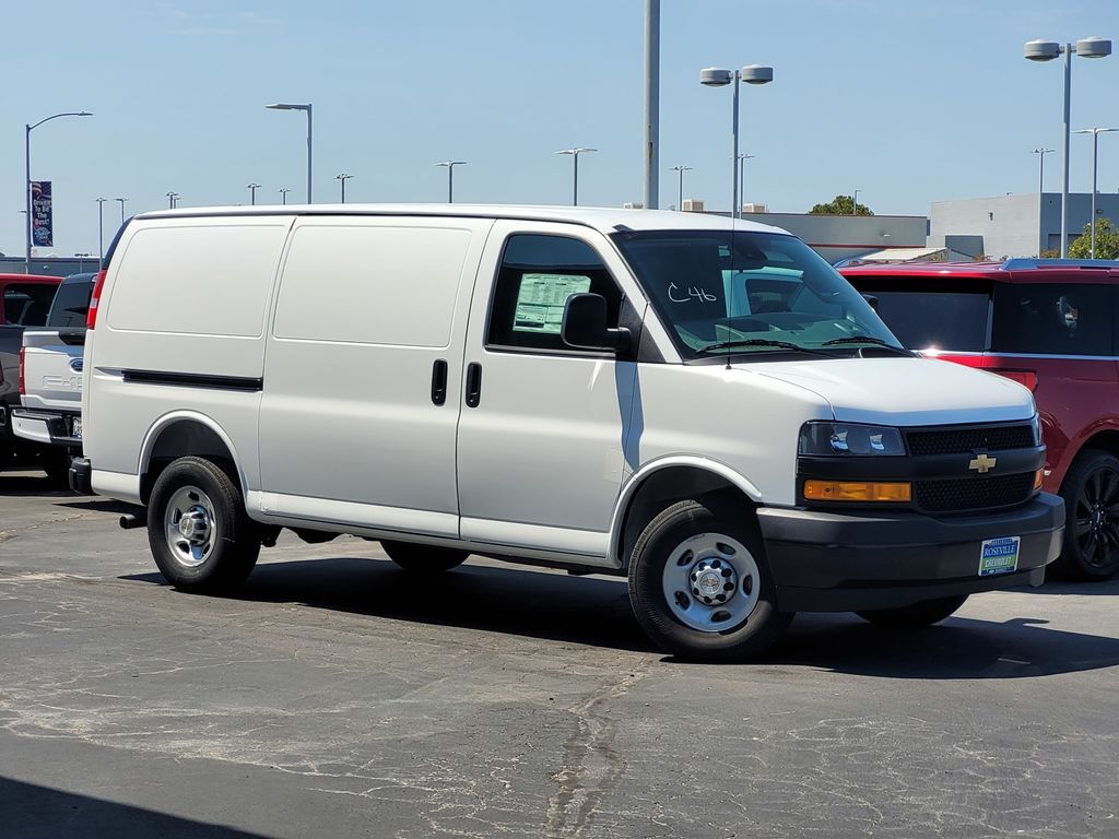 2026 Chevrolet Express 2500 Work Van