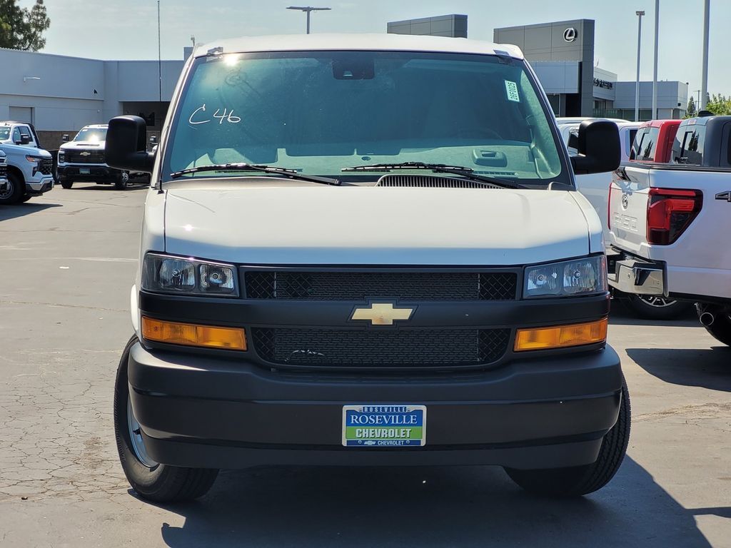 2026 Chevrolet Express 2500 Work Van