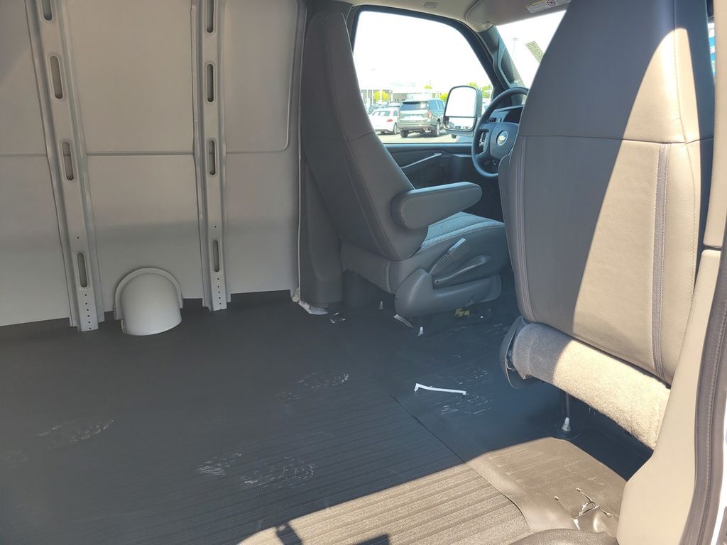 2026 Chevrolet Express 2500 Work Van Roseville CA