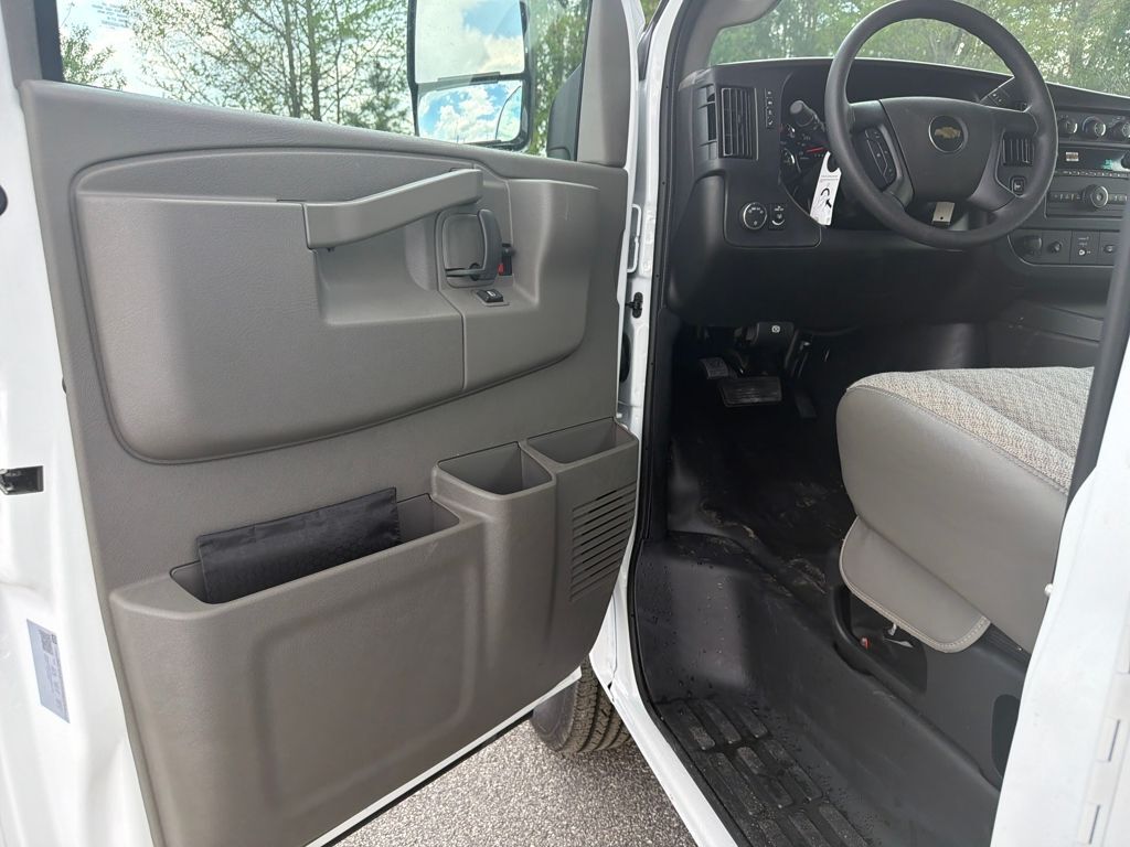 2026 Chevrolet Express 3500 Work Van Commerce GA