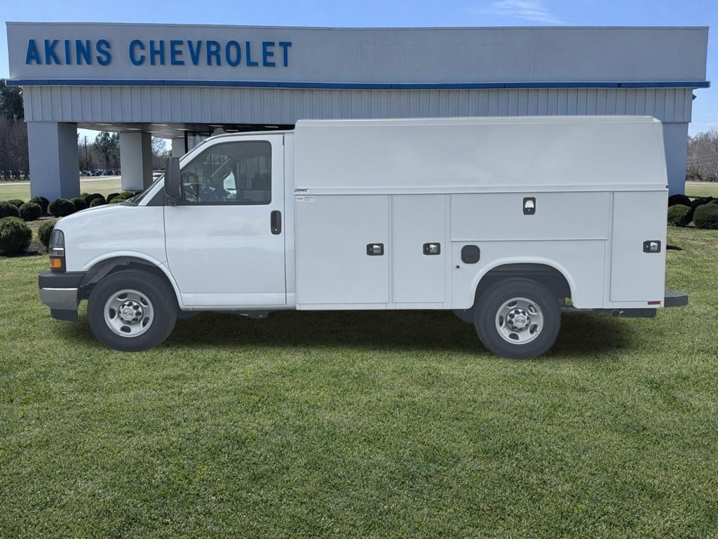 2026 Chevrolet Express 3500 Work Van Commerce GA