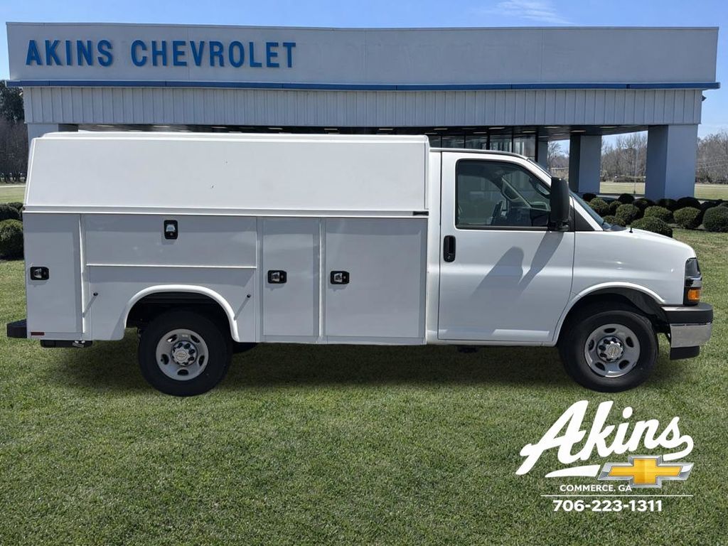 2026 Chevrolet Express 3500 Work Van Commerce GA