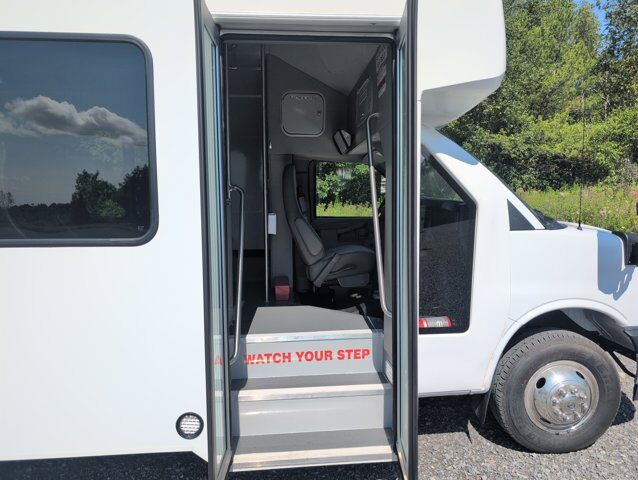 2026 Chevrolet HLE HLE COACH Johnstown NY