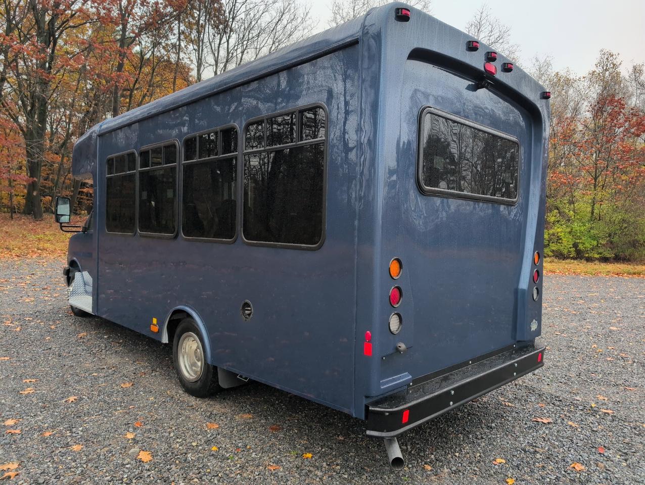 2026 Chevrolet HLE HLE COACH