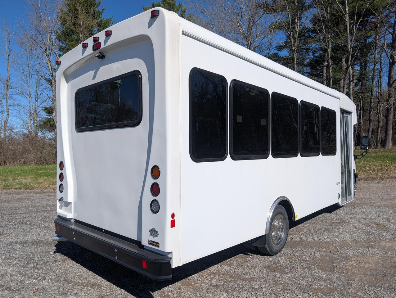 2026 Chevrolet HLE HLE COACH